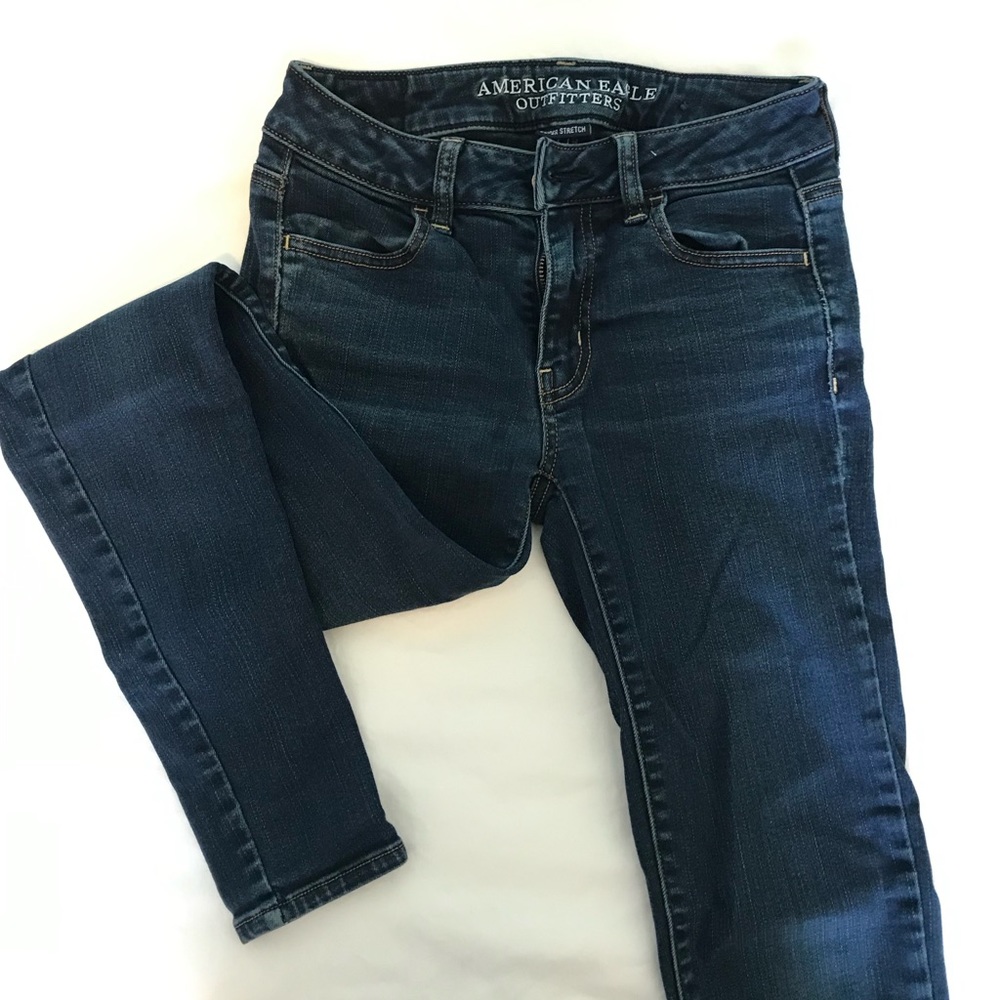 dark wash american eagle jeans